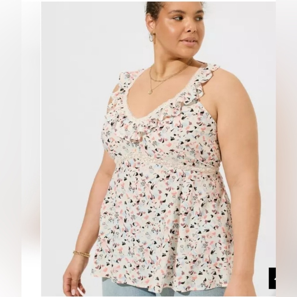 NWT Torrid Women’s Challis Ruffle V-Neck Top Large